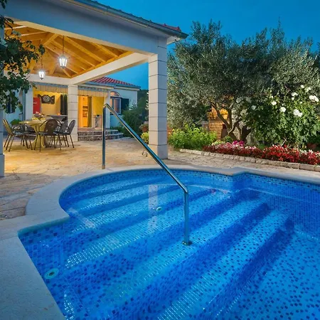 New Modern Dream 2019 Villa Kresevo